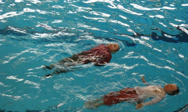 Wat kun je als online facilitator doen om mensen met koudwater vrees te begeleiden?